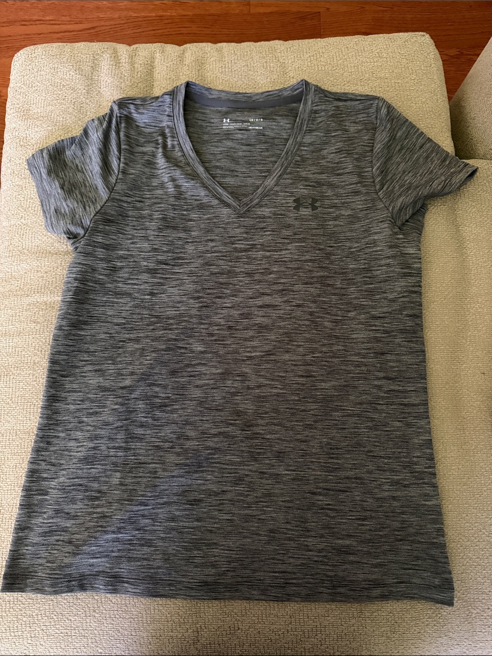 Under Armour Women’s Heather Gray V-Neck Performance Tee